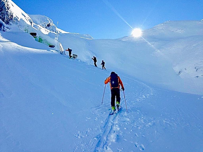 Guias de Sotres, Esquí de Travesía